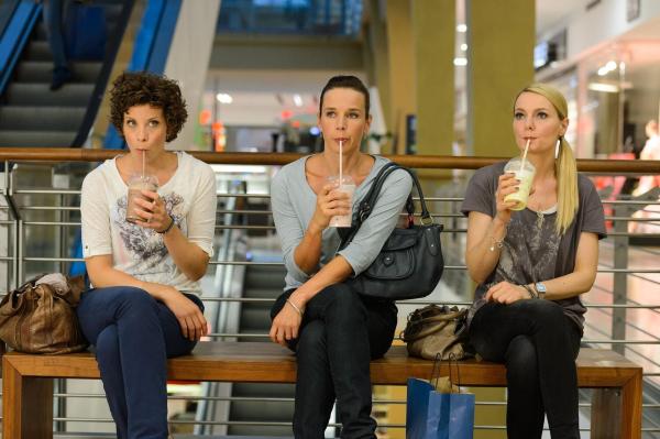 Bild 1 von 18: (3. Staffel) - In \