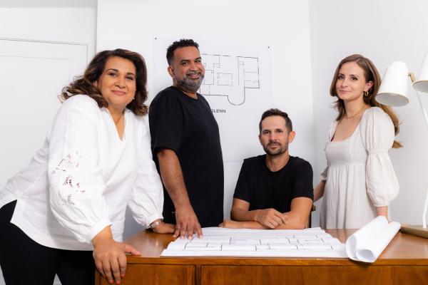 Bild 1 von 8: (v.l.n.r.) Rahima Blaza; Jamil Damji; Pace Morby; Laura Morby