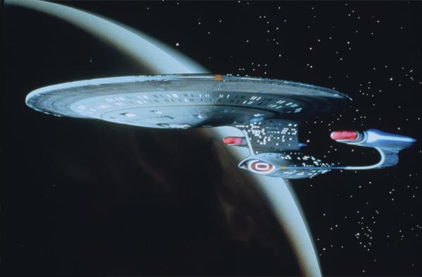 Bild 1 von 3: Star Trek The Next Generation Gallery, Raumschiff Enterprise Das nächste Jahrhundert  The USS Enterprise-D in space