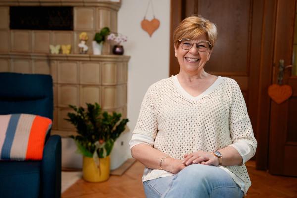 Bild 1 von 10: Im Bild: Eveline, 60, Krankenhaus-Angestellte, Kärnten.