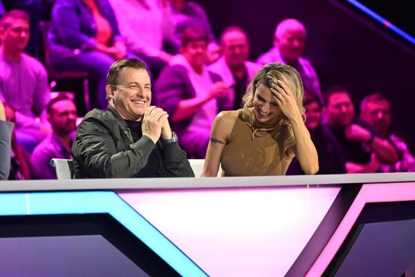 Bild 1 von 9: Martin Klempnow (l.); Michelle Hunziker (r.)