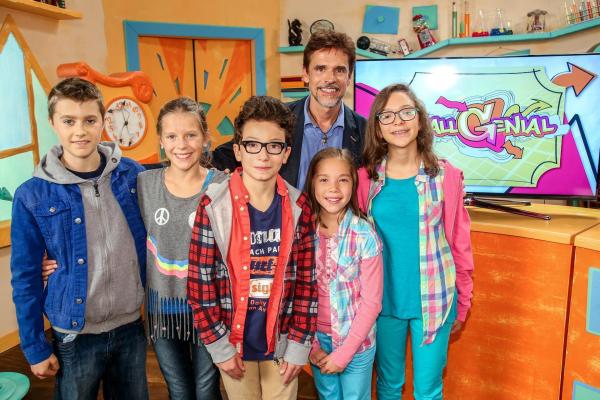 Bild 1 von 6: Im Bild: Stani, Emilie, Konrad, Thomas Brezina, Lara, Anna-Sophie.