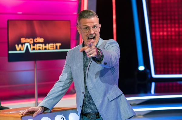 Bild 1 von 2: Ratespiel mit Spaß und Schwindel, Moderator Michael Antwerpes