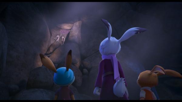 Bild 1 von 9: Max, Emmi und Madame Hermine entdecken die Prophezeiung.