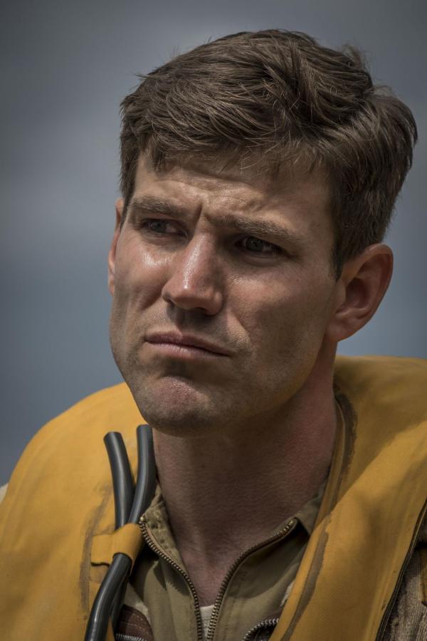 Bild 1 von 7: Nately (Austin Stowell)