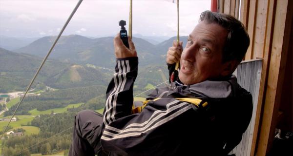 Bild 1 von 13: Im Bild: Viktor Gernot - Zipeline Annaberg.