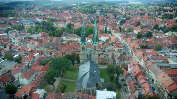 Bild 1 von 3: Der Gottesdienst wird aus der St. Nikolaikirche in Quedlinburg ausgestrahlt.