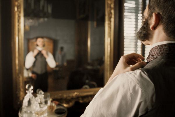 Bild 1 von 8: Als junger Mann ist Rudolf von Österreich (Andreas Moser) eine der besten Partien Europas. Er heiratet Stephanie von Belgien.