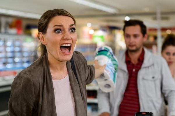 Bild 1 von 22: (4. Staffel) - In \