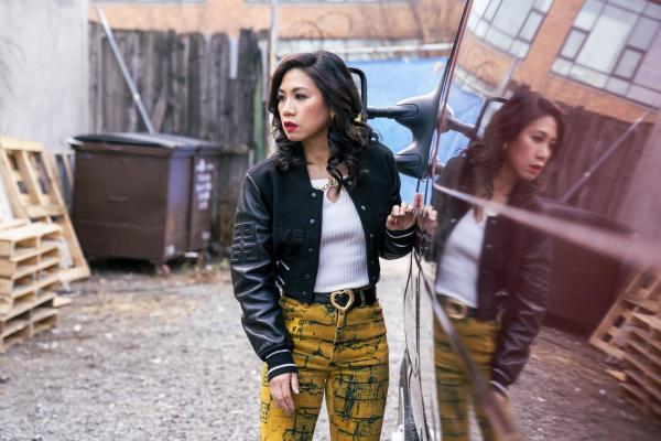 Bild 1 von 4: Melody 'Mel' Bayani (Liza Lapira)