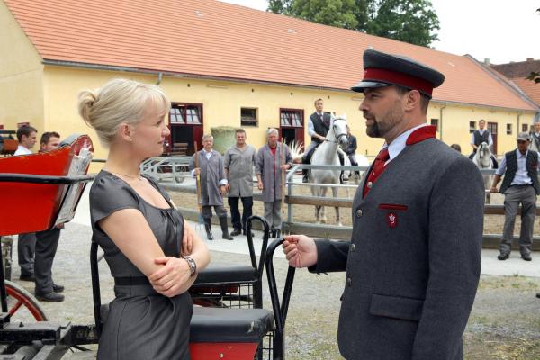 Bild 1 von 10: Im Bild: Eva Herzig (Katharina Lenz), Juergen Maurer (Josef Wagner).