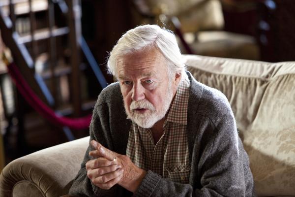 Bild 1 von 9: Sir Ludo DeQuetteville (William Gaunt).