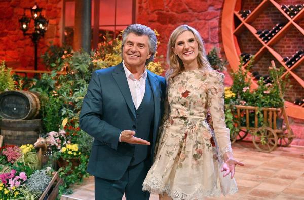 Bild 1 von 12: Im Bild: Madlen Rausch gemeinsam mit Andy Borg.