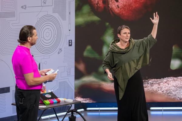 Bild 1 von 19: Im Bild: Martin Puntigam, Dr. Elisabeth Oberzaucher (Evolutionsbiologie).
