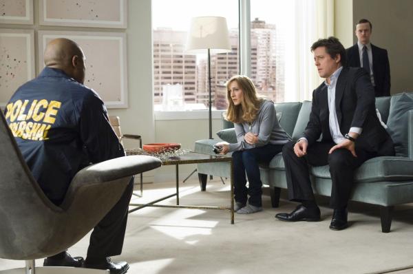 Bild 1 von 21: Als das New Yorker Ehepaar Paul (Hugh Grant, 2.v.r.) und Meryl (Sarah Jessica Parker, 2.v.l.) Morgan, Zeugen eines Mordes werden stehen sie plötzlich im Fadenkreuz eines Killers. Zu ihrem Schutz werden sie in ein entlegenes Kaff in Wyoming verfrachtet - mit ungeahnten Folgen ...