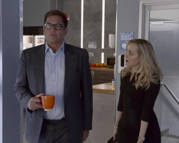 Bild 1 von 11: Jason Bull (Michael Weatherly, l.); Marissa Morgan (Geneva Carr, r.)