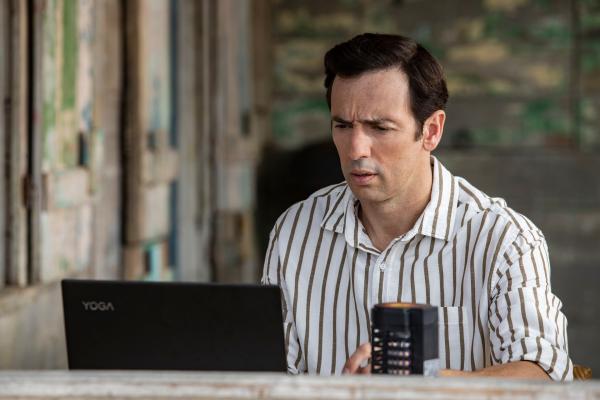 Bild 1 von 3: DI Neville Parker (Ralf Little) ist beunruhigt: Wer hat versucht, ihn über seinen Blog zu kontaktieren? Könnte es tatsächlich Rebecca Walmslow sein, die hinter den Nachrichten steckt?