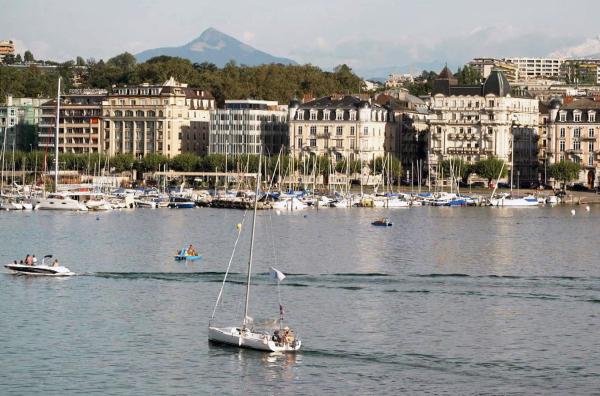 Bild 1 von 2: Im 19. Jahrhundert inspirierte der Genfer See einen Schweizer Wissenschaftler, dessen Innovation heute noch allen Seeleuten zugutekommt.