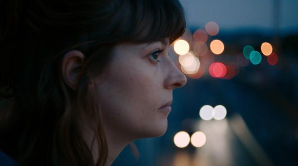 Bild 1 von 1: Freddy (Linda Blümchen) lässt sich durch die Stadt treiben.