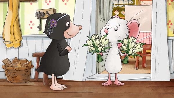 Bild 1 von 2: Tilda hat viel zu tun: Im Heckenrosenweg wird eine Hochzeit gefeiert.