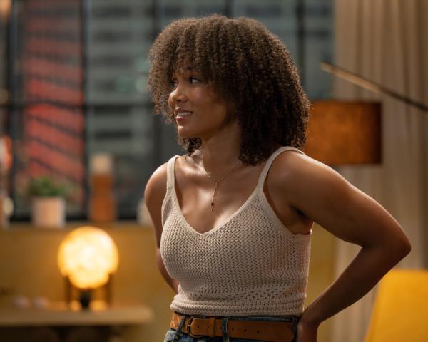 Bild 1 von 4: Rachel Hall (Jasmine Mathews) ist wieder zurückgekehrt und wohnt vorübergehend bei Officer Lucy Chen. Doch es besteht Gesprächsbedarf, da sie sich über Monate weder bei Lucy, noch bei Tim Bradford gemeldet hat.