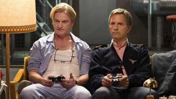 Bild 1 von 6: Helmut (Detlev Buck, li.) und Lars (Christoph Maria Herbst)