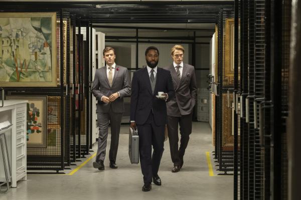 Bild 1 von 14: (v.l.n.r.) Klaus (Jack Cutmore-Scott); Der Protagonist, ein CIA-Agent (John David Washington); Neil (Robert Pattinson)