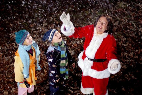 Bild 1 von 11: Im Bild (v.li.): Pamina Grünsteidl (Pia Weber), Tamino Wecker (Tim Weber), Christine Neubauer (Klaudia Wehmeyer).