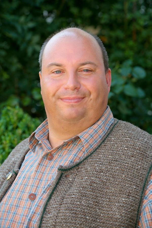 Bild 1 von 1: Im Bild: Günther Brenner (Alois Hamberger).