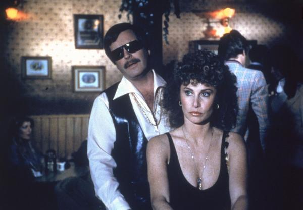 Bild 1 von 24: Jonathan Hart (Robert Wagner, l.); Jennifer Hart (Stefanie Powers, r.)