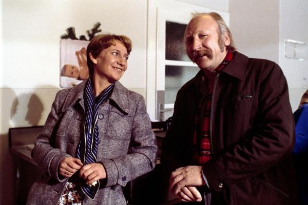 Bild 1 von 5: Im Bild: Ingrid Burkhard (Toni Sackbauer), Karl Merkatz (Edmund Mundl Sackbauer).