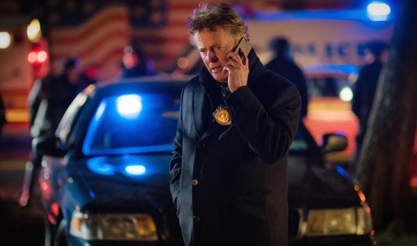 Bild 1 von 12: Kann Gregsons (Aidan Quinn) Kollegin Holmes dazu überreden den perfekten Raubüberfall zu planen, um das Lager einer schwerbewaffneten Bikergang hochzunehmen?