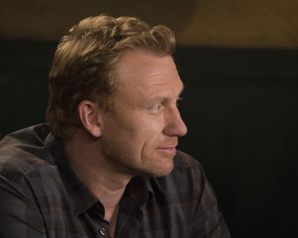 Bild 1 von 19: Auf Amelia wartet ein komplizierter Fall, während Owen (Kevin McKidd) sich fragt, ob er wirklich an dem Innovationswettbewerb teilnehmen will ...