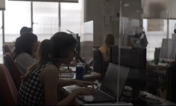 Bild 1 von 2: Zahlreiche Beratungsstellen und Organisationen wollen Kindern und Jugendlichen dabei helfen, die Folgen ihrer digitalen Sucht zu bewältigen.