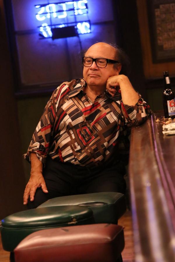Bild 1 von 4: Frank Reynolds (Danny DeVito)