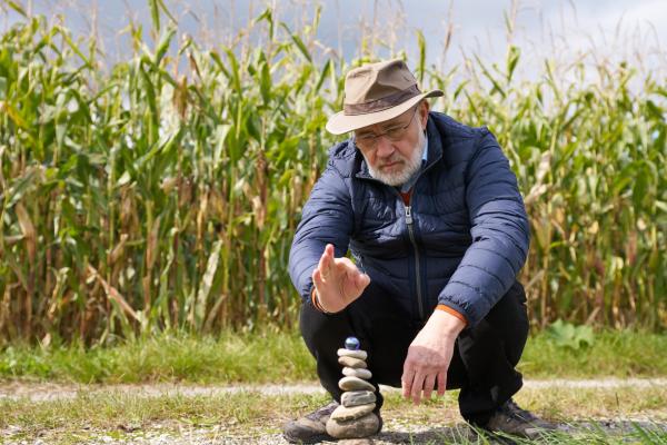 Bild 1 von 4: Der größte Supermarkt des Planeten ist die Erde selbst. Doch sie ist nur bis zu einem gewissen Grad belastbar. Harald Lesch zeigt die neun planetaren Grenzen. Sind sie schon überschritten?