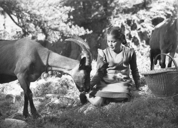 Bild 1 von 5: Elsbeth Sigmund als Heidi