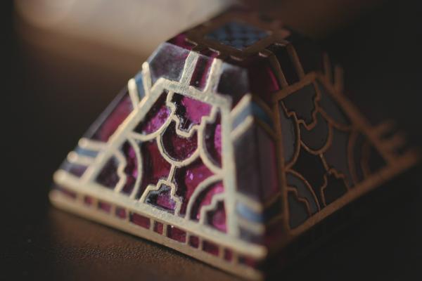 Bild 1 von 3: 1939 entdeckt eine englische Landadelige die Überreste eines Kriegerkönigs in ihrem Garten.