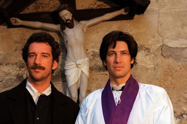 Bild 1 von 10: Heio von Stetten (Franz Gruber), Tobias Moretti (Joseph Mohr).