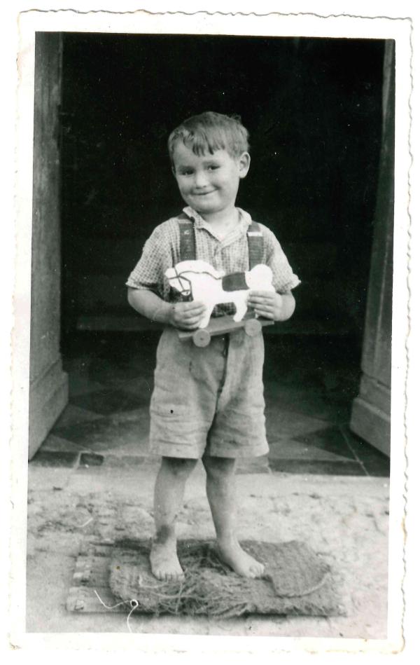 Bild 1 von 10: Kinderfoto von .