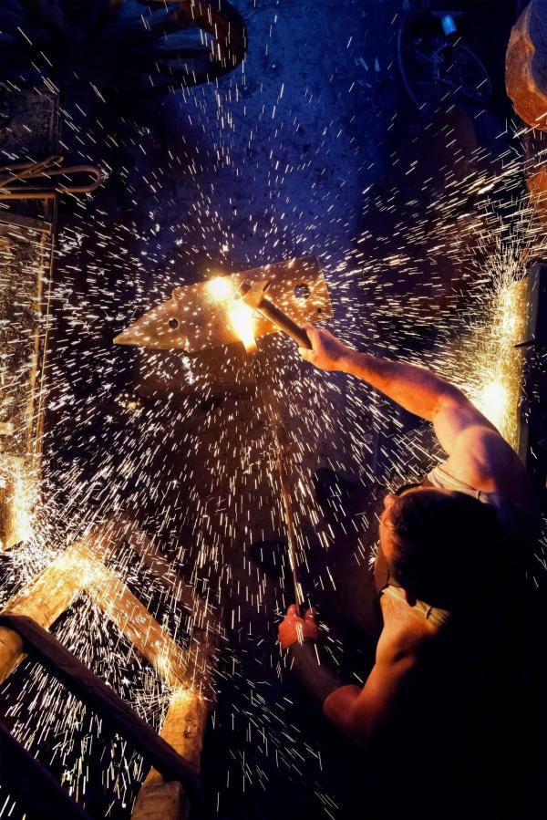 Bild 1 von 5: Wettkampf der Waffenschmiede - Artwork