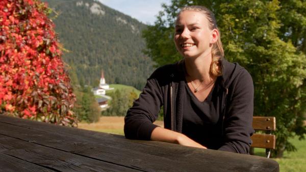 Bild 1 von 19: Im Bild: Jungbäuerin Anna Moser in Steinberg.