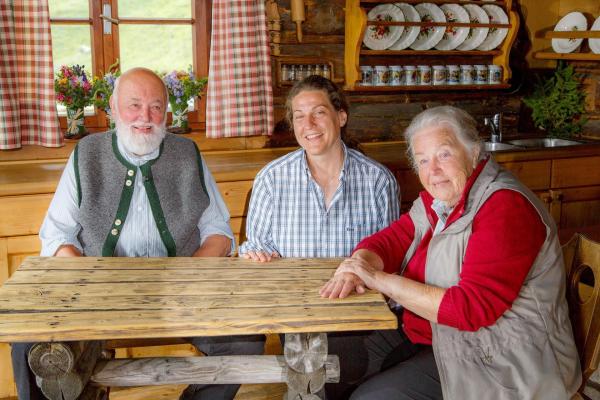 Bild 1 von 18: Im Bild: Sepp Forcher mit Elisabeth Eisner (Regie).