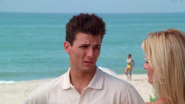 Bild 1 von 1: Hobie Buchannon (Jeremy Jackson, l.); Neely Capshaw (Jennifer Campbell, r.)