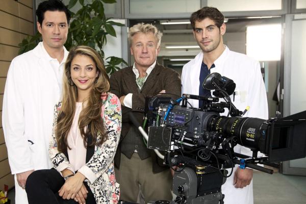 Bild 1 von 7: V.l.n.r: Thomas Koch. Arzu Bazman, Jörg Schüttauf und Roy Peter Link.