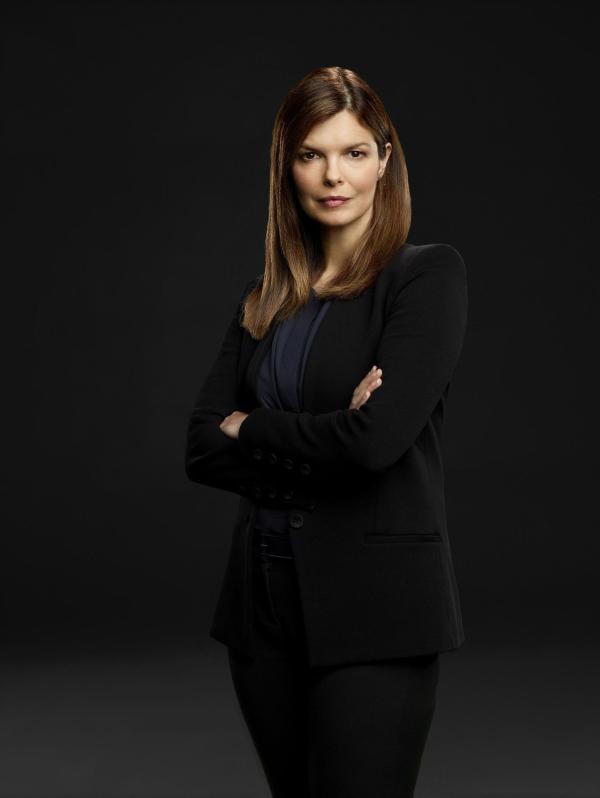 Bild 1 von 13: (9. Staffel) - Im Kampf gegen das Böse: Alex Blake (Jeanne Tripplehorn) ...