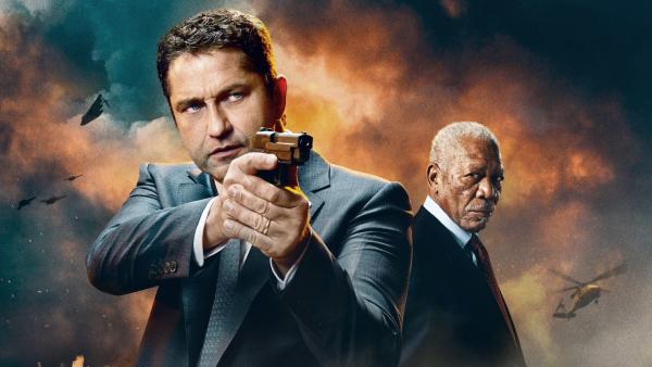 Bild 1 von 7: Nach einem Anschlag auf den US-Präsidenten (Morgen Freeman, re.) wird Secret-Service-Agent Mike Banning (Gerard Butler) zum Hauptverdächtigen. Auf der Flucht vor seinen eigenen Kollegen muss der Bodyguard seine Unschuld beweisen und die wahren Drahtzieher finden, bevor sie erneut zuschlagen.