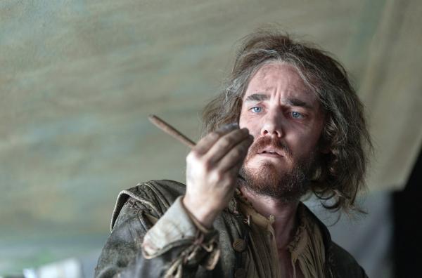 Bild 1 von 2: Michelangelo (Eddie Mann) arbeitet wie besessen an der Decke der Sixtinischen Kapelle. (Spielszene)