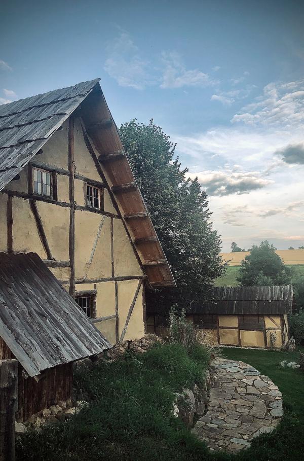 Bild 1 von 4: In der historischen Siedlung Bleiberg im Erzgebirgsvorland kann man sich ein Bild einer mittelalterlichen Bergstadt machen.