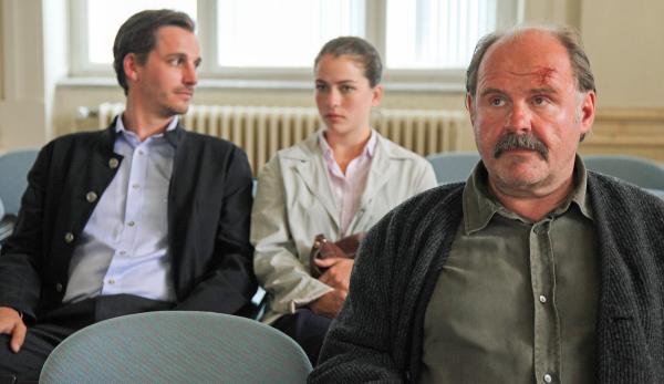 Die Fremde und das Dorf